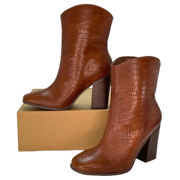 Journee Collection Shoes - Journee Collection Brekinn Brown Heeled Womens Ankle Boots Size 8.5M
